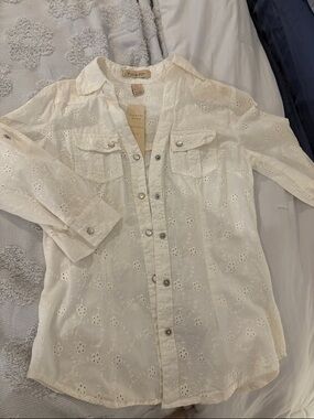 Fun & Flirt White Eyelet Blouse